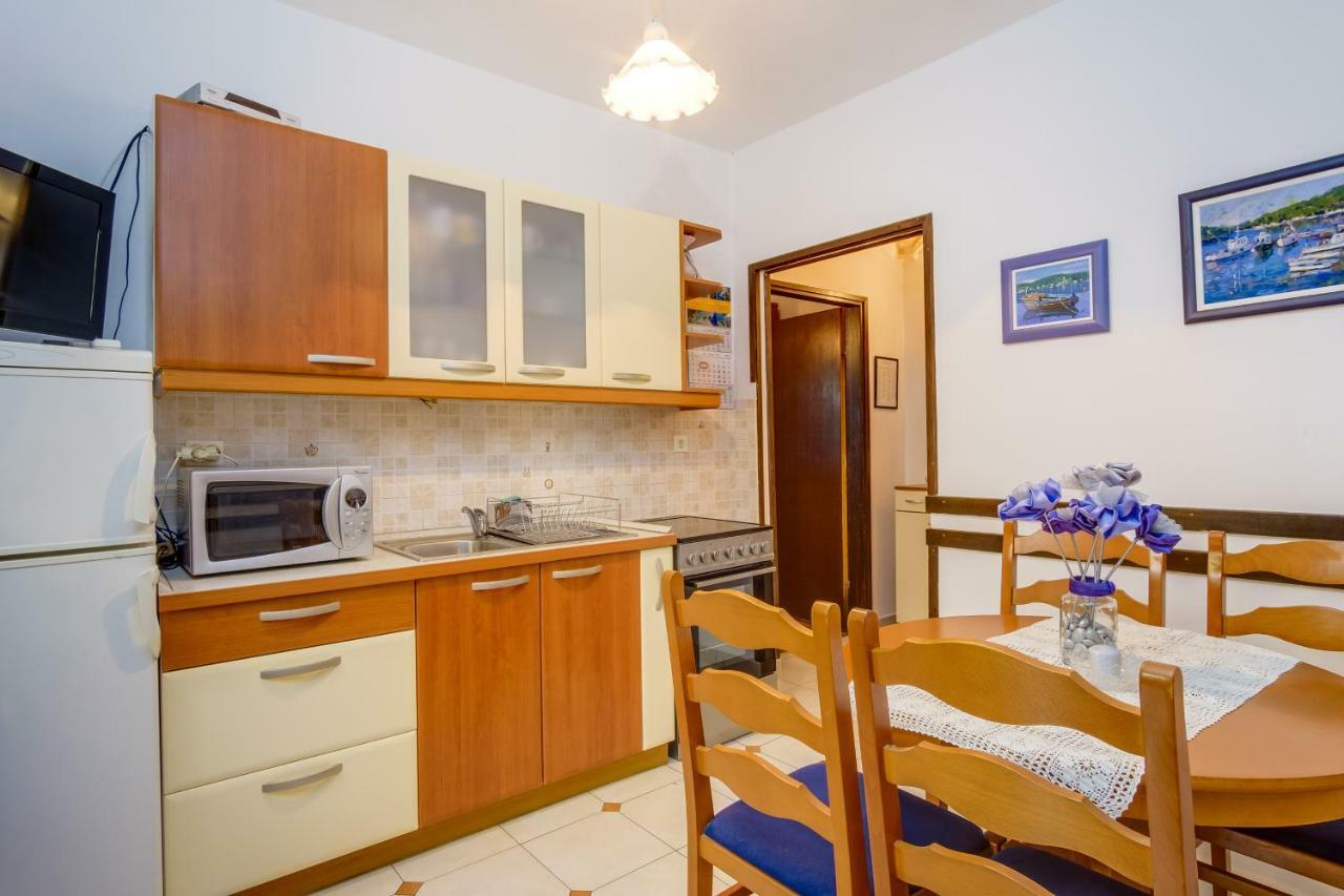 Apartman Anamarija Mali Losinj Exterior photo